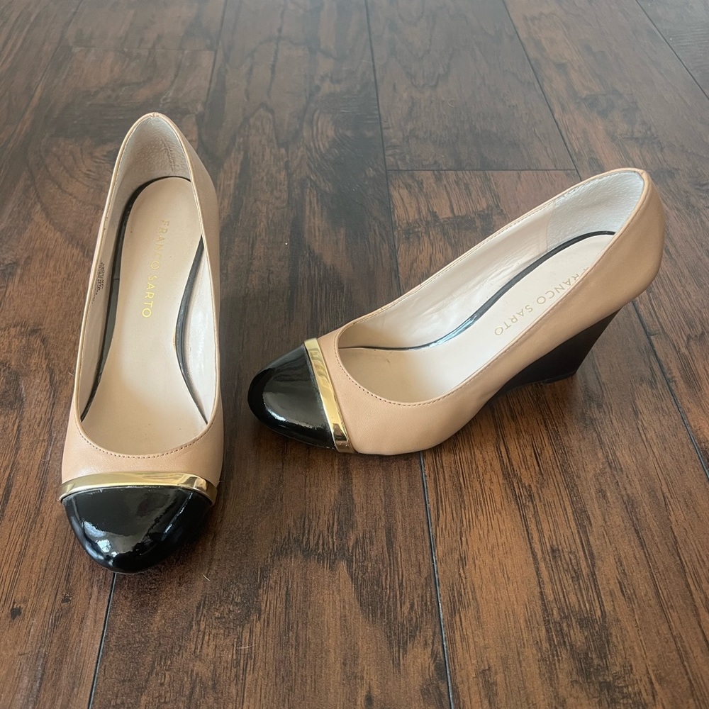 Franco Sarto beige and black wedge heels, size 7